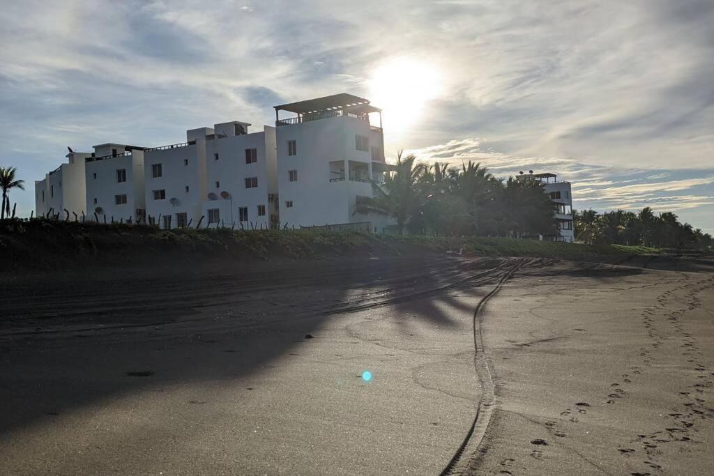 El Muelle, Hermoso Y Comodo Apartamento Monterrico Esterno foto